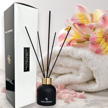 Pari Aromas Orange, Neroli & Saffron Reed Diffuser – A radiant blend of citrusy orange, floral neroli, and rich saffron for a luxurious and uplifting aroma.